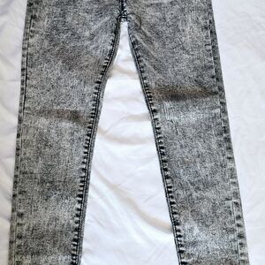 Stylish Black and Gray Acid Wash Jeans